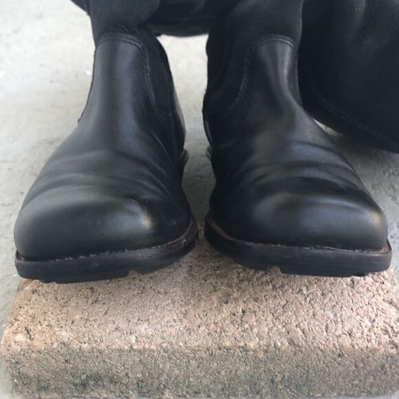 Ugg Brookfield  - Picture 4 of 10